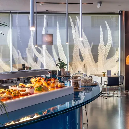 מלון Novotel 4*