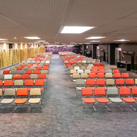 Отель Novotel 4*